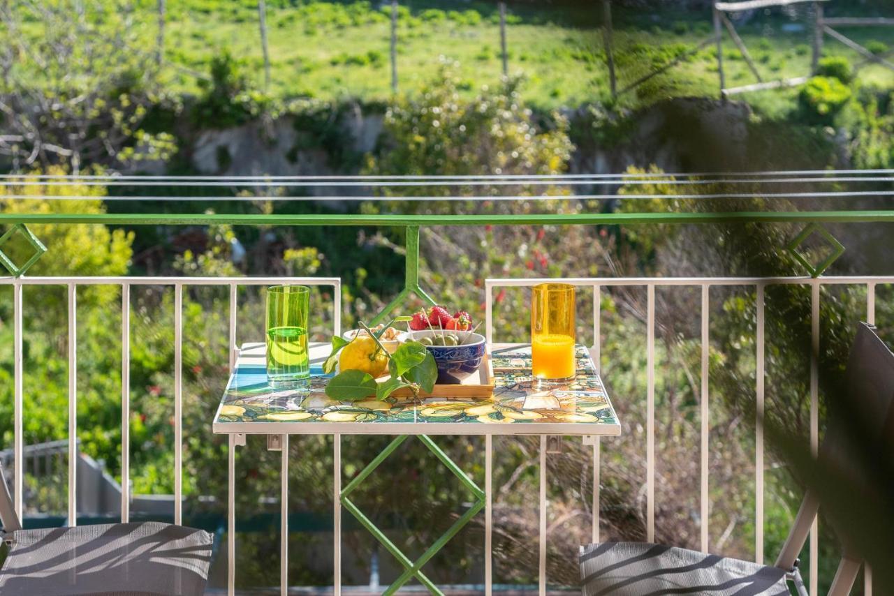Casa Aura - Amalfi Coast Lägenhet Maiori Exteriör bild